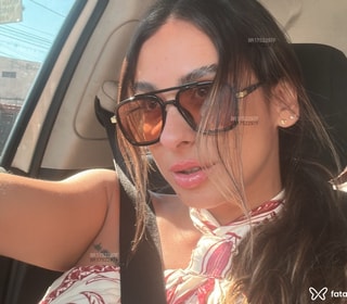 Acompanhante Babi Brito