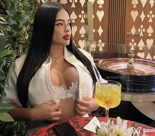 Acompanhante Maya Fernandez