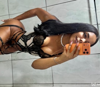 Acompanhante Julia Borges