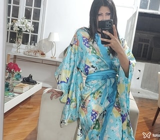 Acompanhante Yuki Sazaiaki