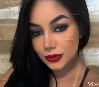 Acompanhante Caroline