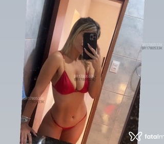 Acompanhante Júlia Martins