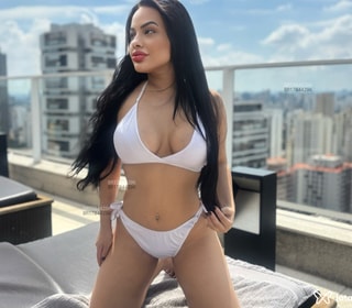 Acompanhante Júlia Falcão