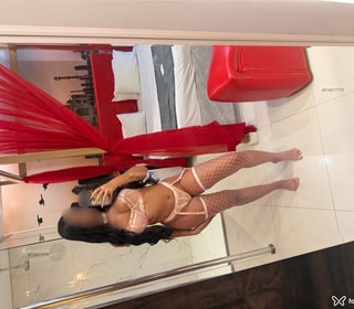 Acompanhante Lara Silva