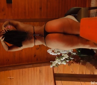 Acompanhante Emily Ferreira