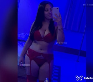 Acompanhante Camila