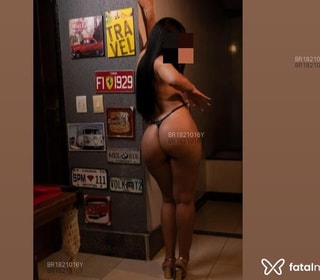 Acompanhante Patrícia Ribeiro