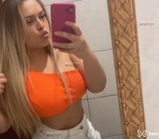 Acompanhante Larissa