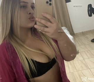 Acompanhante Larissa