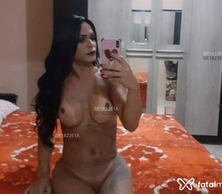 Acompanhante Brenda Querois