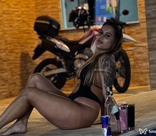 Acompanhante Ágatha Dias