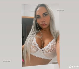 Acompanhante Camila