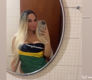 Acompanhante Camila