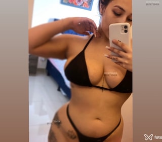 Acompanhante Melanie