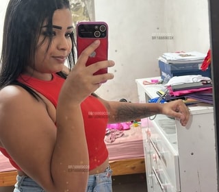Acompanhante Renata