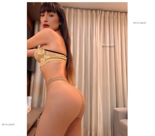 Acompanhante Yumi Japinhaa