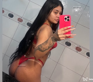Acompanhante Mirella