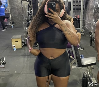 Acompanhante Layla Oliveira