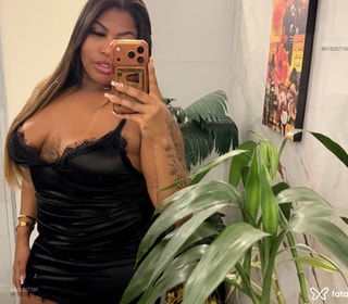 Acompanhante Layla Oliveira