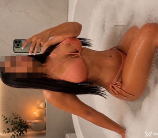 Acompanhante Gabi Campos