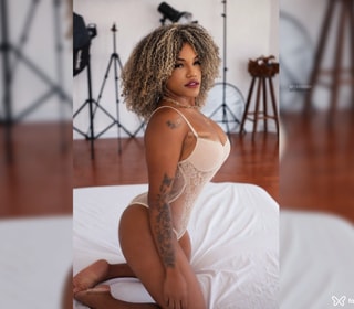 Acompanhante Kelly Mayane