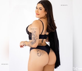 Acompanhante Yasmin Metzker