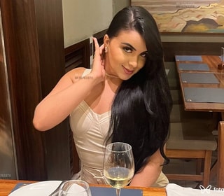 Acompanhante Karol