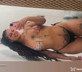 Acompanhante Paola