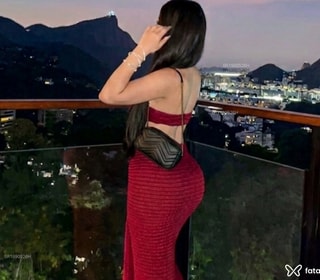 Acompanhante Liz Moreira