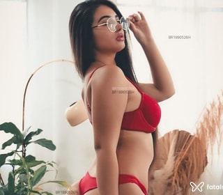Acompanhante Liz Moreira