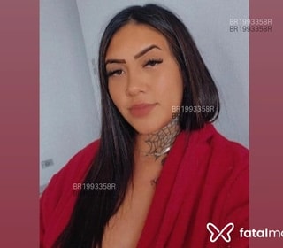 Acompanhante Vitória Oliveira