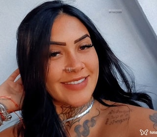 Acompanhante Vitória Oliveira