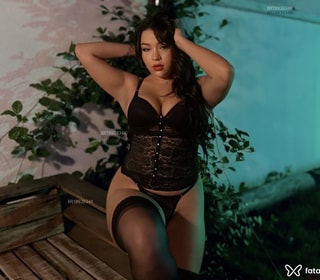 Acompanhante Lívia Soares