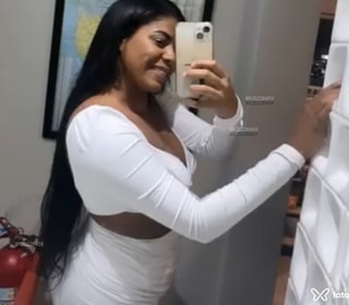 Acompanhante Debora