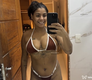Acompanhante Debora
