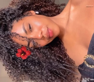 Acompanhante Morena