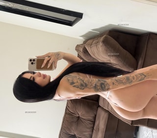 Acompanhante Mirela Mendes