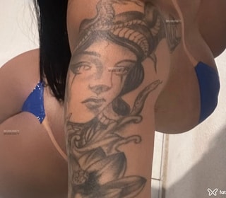 Acompanhante Mirela