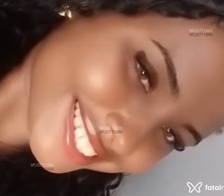 Acompanhante Mary Salustiano