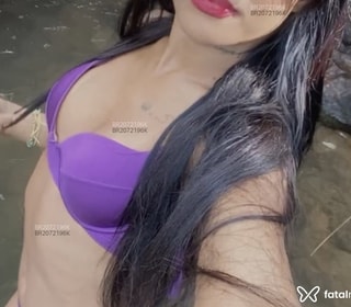 Acompanhante Roberta