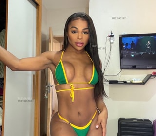 Acompanhante Maria Vitória