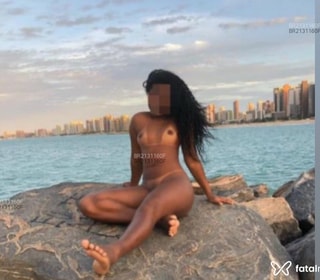 Acompanhante Camila