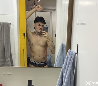 Acompanhante Binho