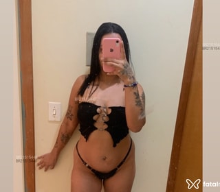 Acompanhante Alanna