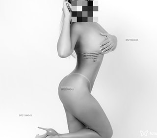 Acompanhante Sarah