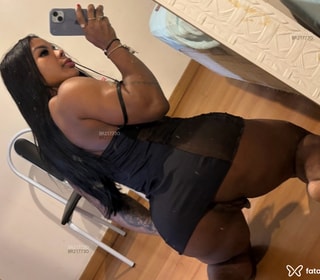 Acompanhante Camila