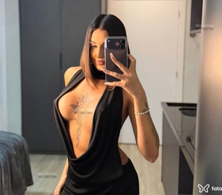 Acompanhante Mia Stefler