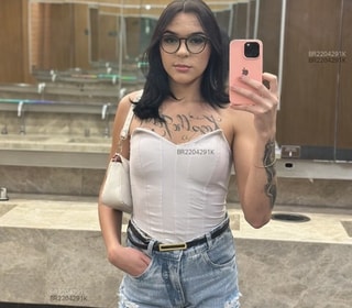Acompanhante Brenda