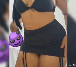 Acompanhante Karine