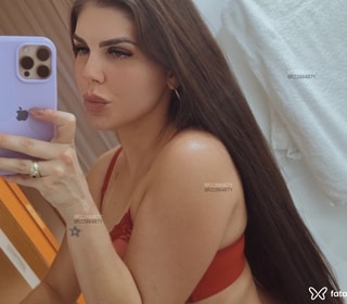 Acompanhante Thaila Ferreira